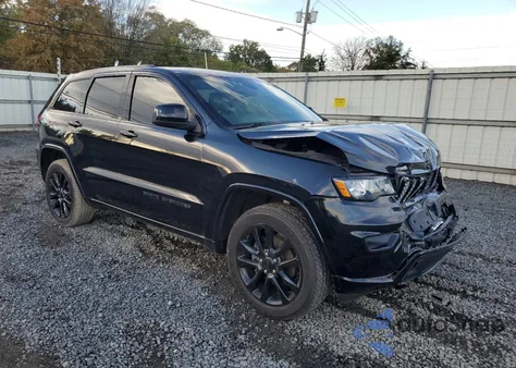 2018 Jeep Grand Cherokee Laredo из США, поврежденный, VIN 1C4RJFAG4JC318559